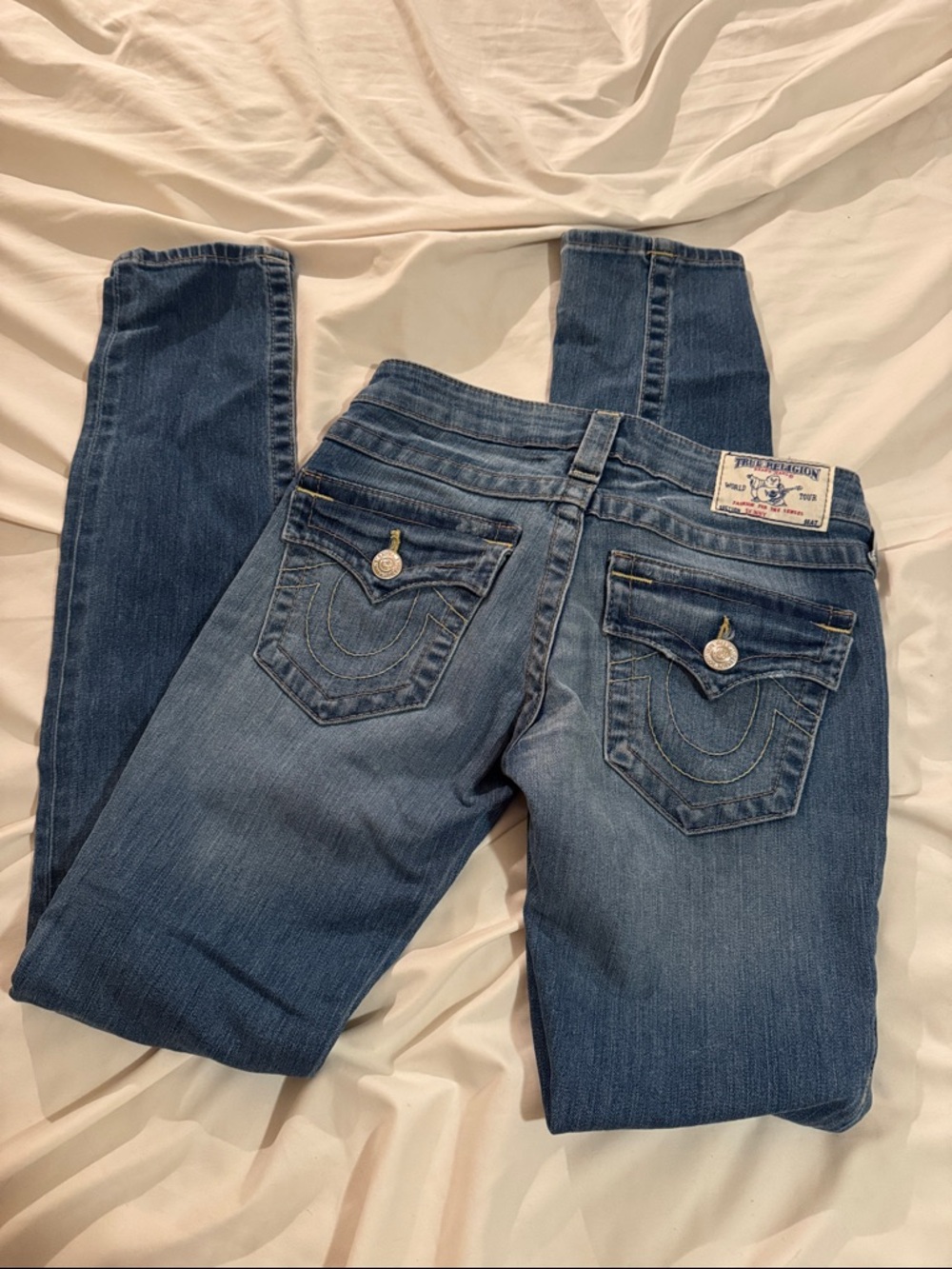 True Religion Women's Medium Blue Skinny Jeans with Signature Pocket Stitching - Picture 2 of 6